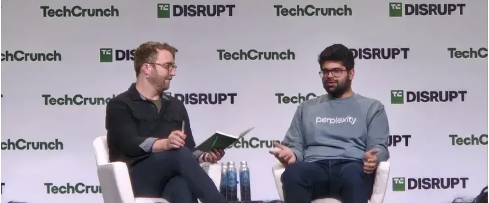 11月6日 Perplexity CEO 最新洞察：AI 产品除订阅还有许多变现路径，API 成本每半年减少 50%，未来将专注增长